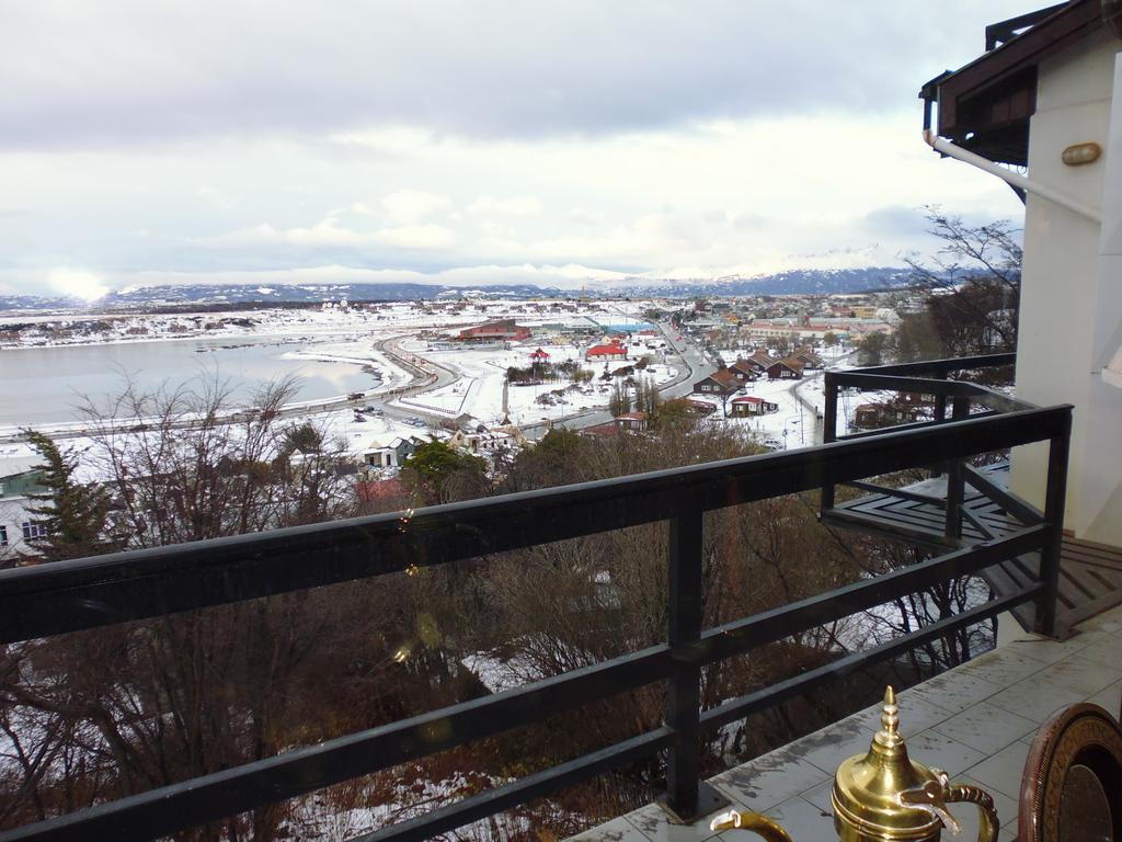 Hosteria Residencia Linares Ushuaia Exterior foto